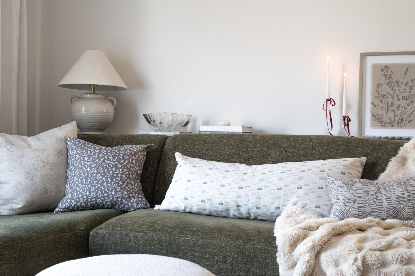 Hue Designer Pillow (Navy)